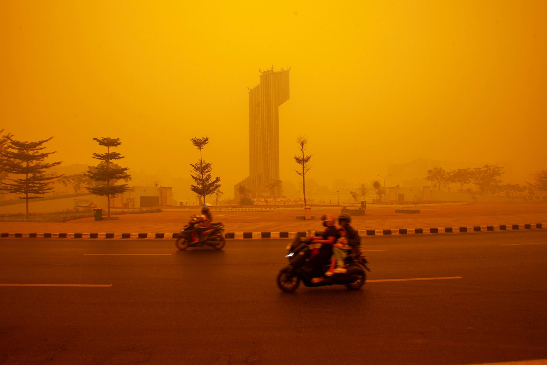 Indonesia’s El Niño-driven peat fires are choking the region – and releasing centuries of stored carbon