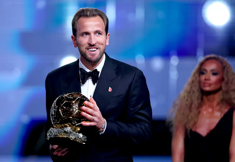 Harry Kane with the Ballon'dor