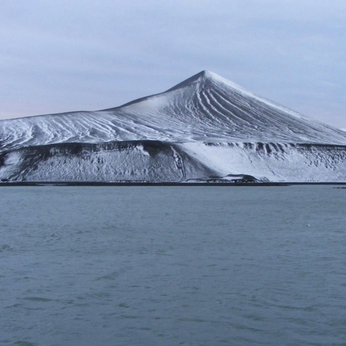 Deception Island The Antarctic Volcano That Just Doesn T Make Any Sense