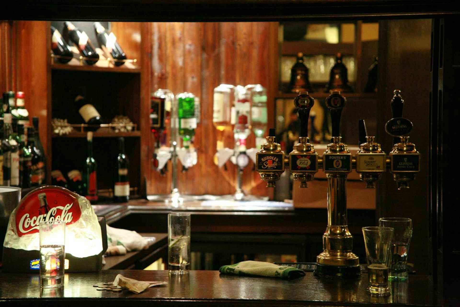 Early pub closing times work for Kings Cross they will for Queensland too