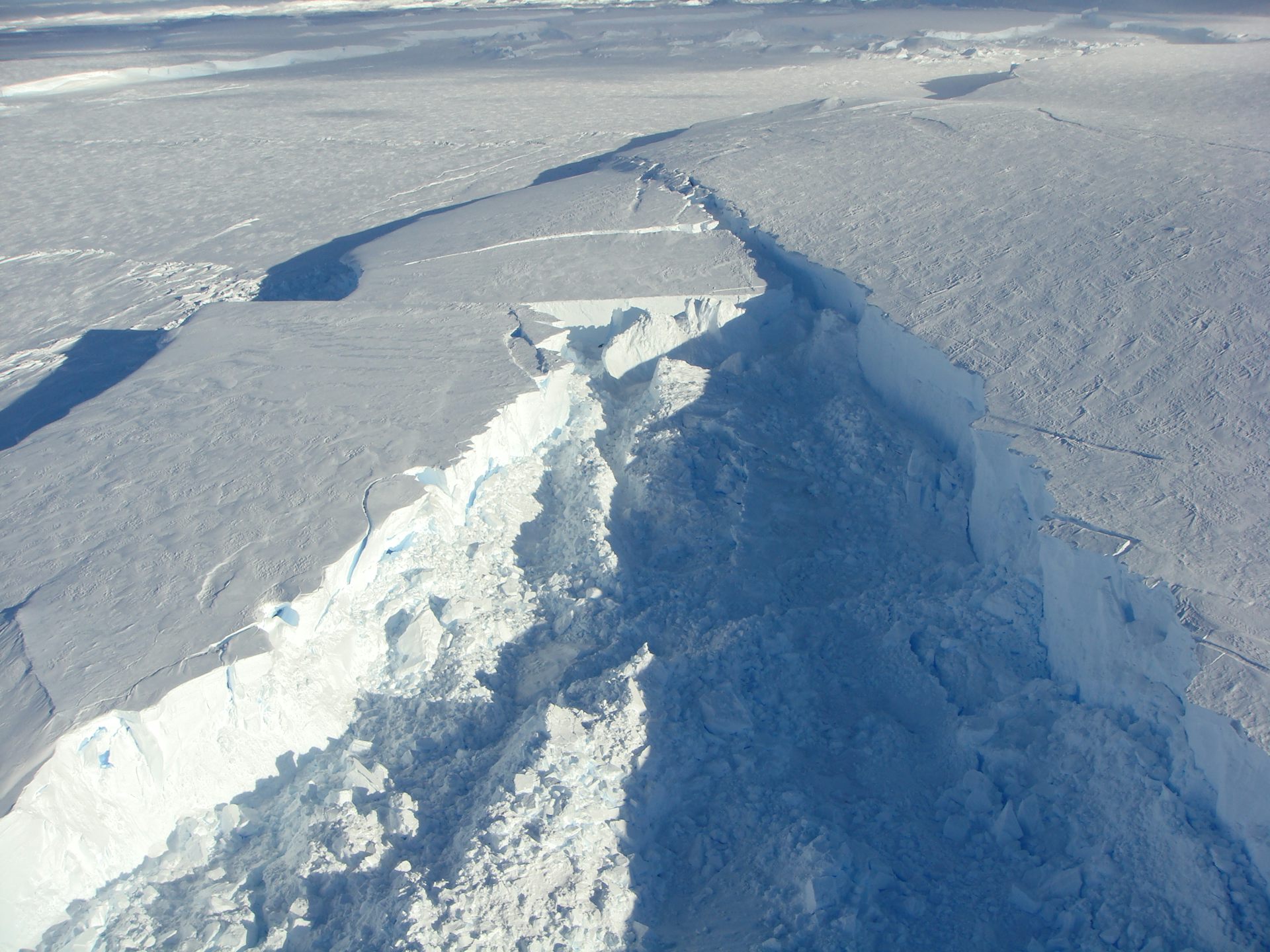 Melting Moments: A Look Under East Antarctica's Biggest Glacier