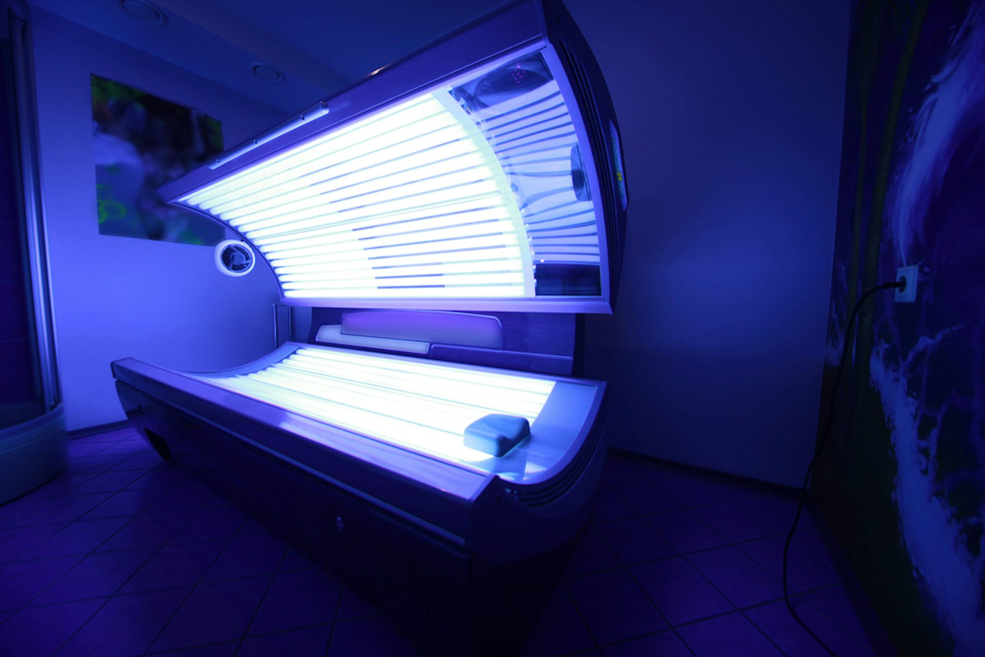 tanning light uv