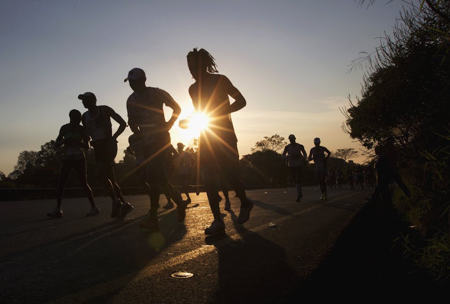 The best time for marathon runners to get on the road