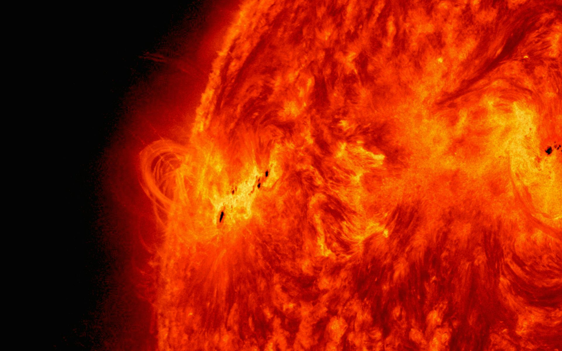 The scorching winds on the surface of the sun – and how we're forecasting  them
