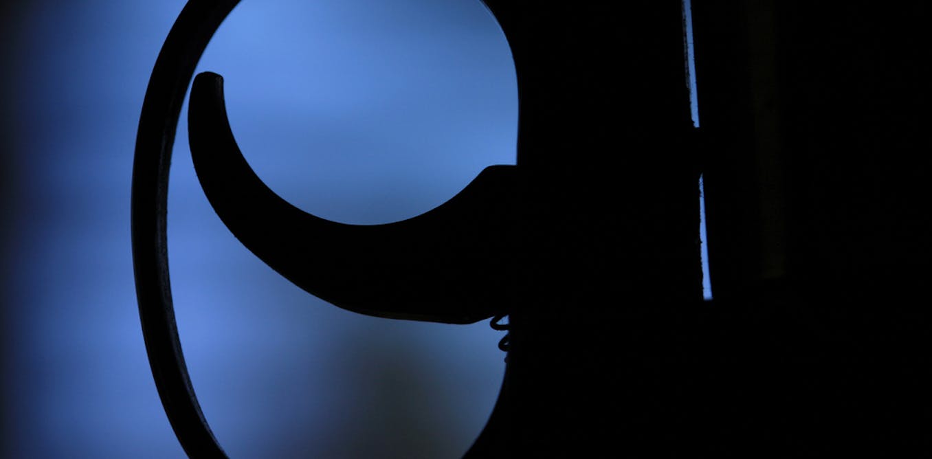 Should literature come with trigger warnings?