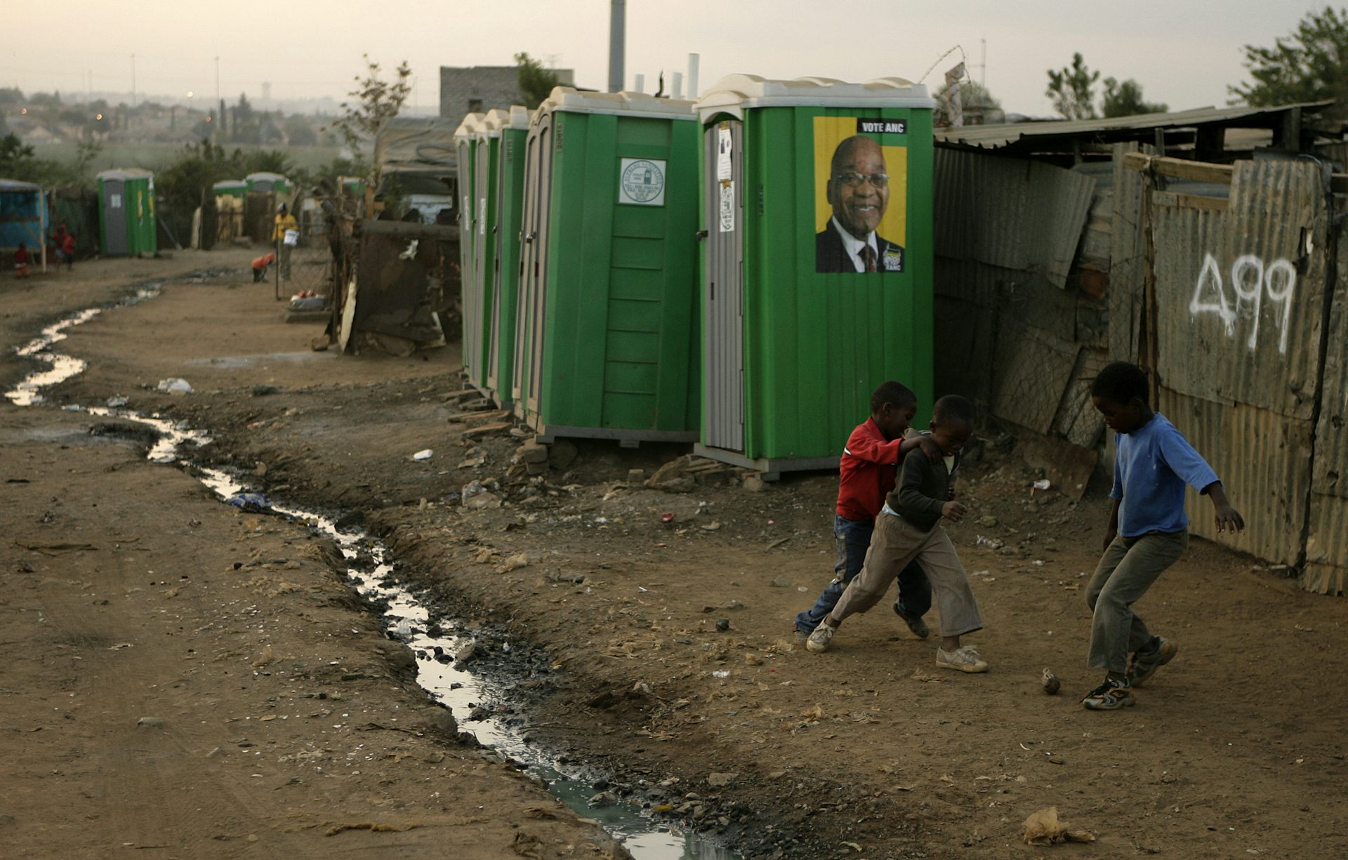 Waiting for the state politics of public housing in South Africa