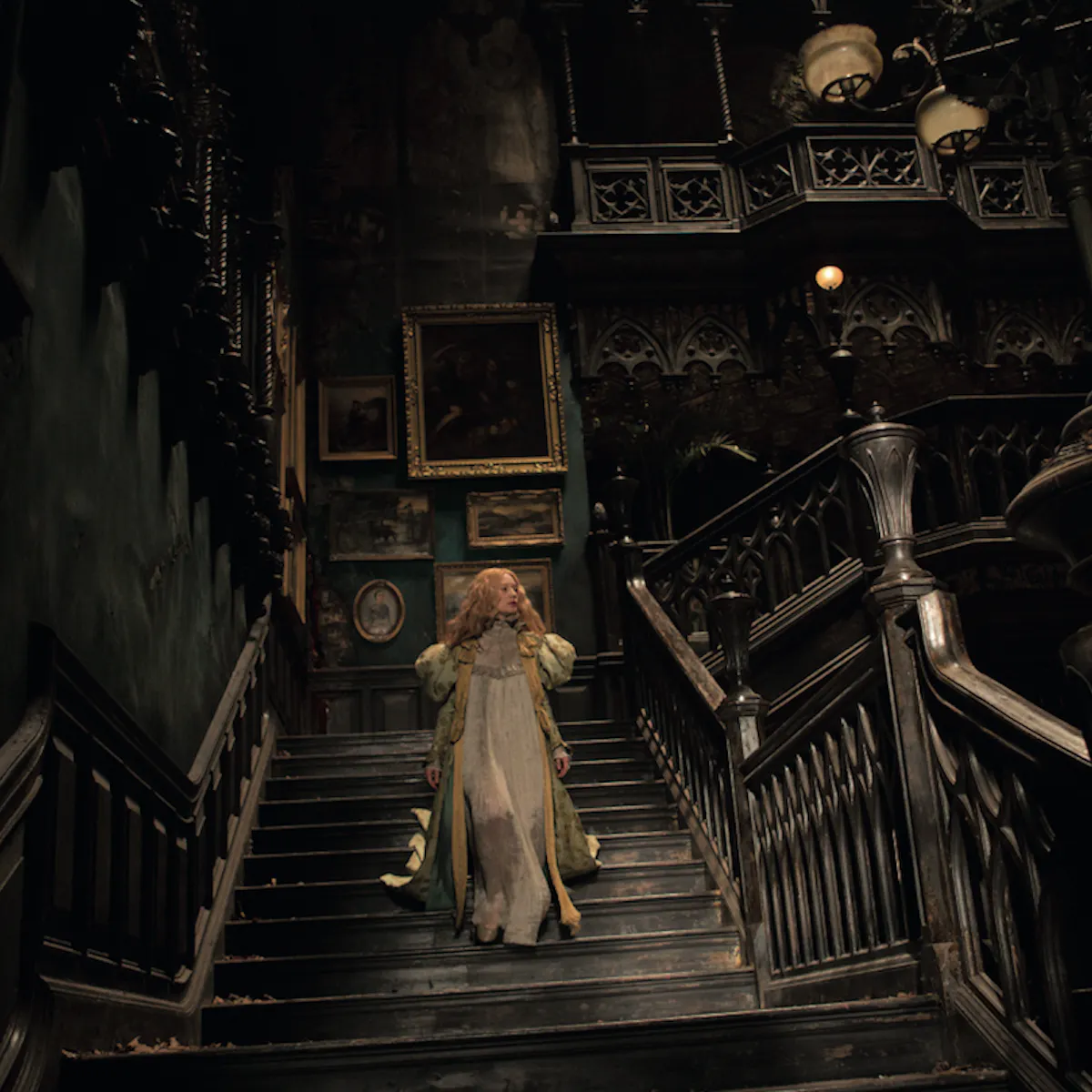 Crimson Peak A Gothic Romance That Takes Us Back To The Feminine